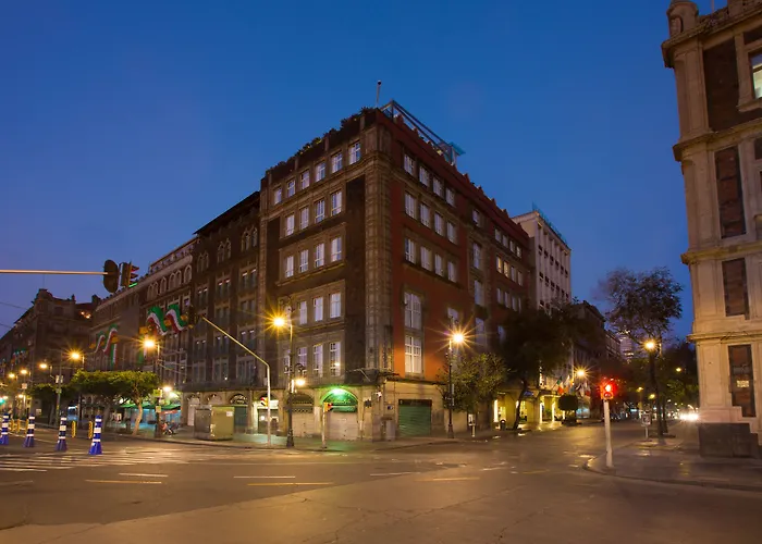 Hotel with view: Zocalo Central & Rooftop Mexico City