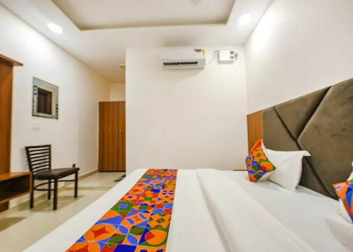 Сity center hotels Seth Residency Near Golden Temple