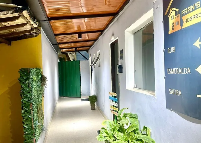 FRAN's - HOSPEDAGENS
