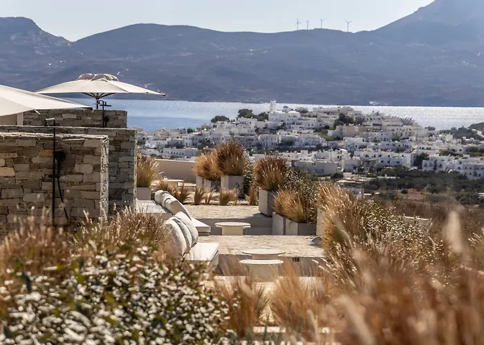 Solus Suites Milos