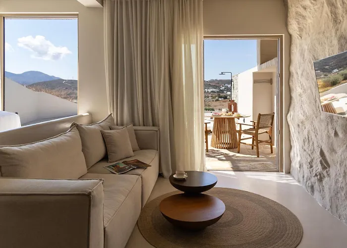 Solus Suites Milos