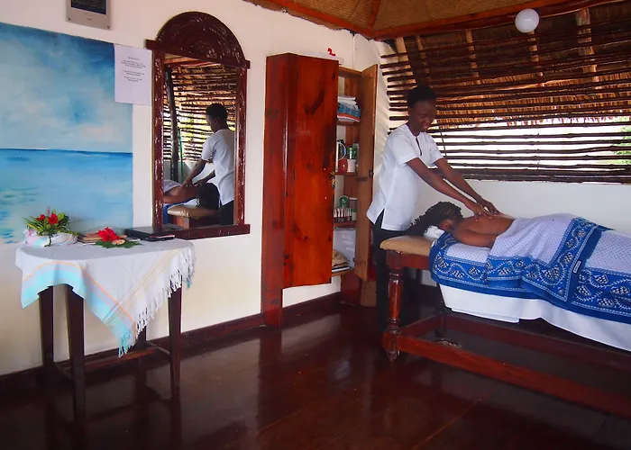 Mnarani Beach Cottages