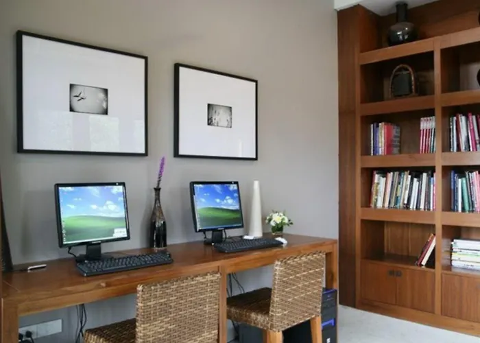 Yoma Hotel, Pai