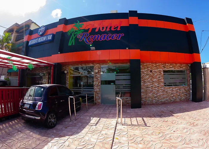 Family Hotel: Hotel Renacer