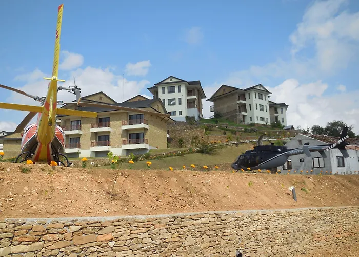 Hotel near College: Rupakot Resort