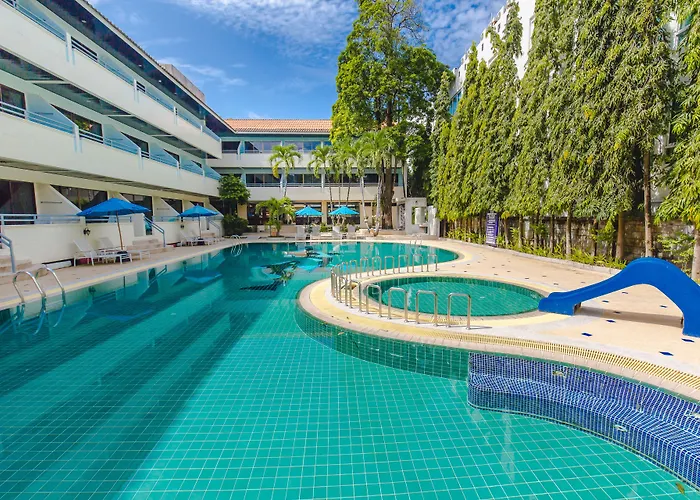 Karon Whale Resort