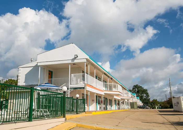 Motel: Jubilee Inn