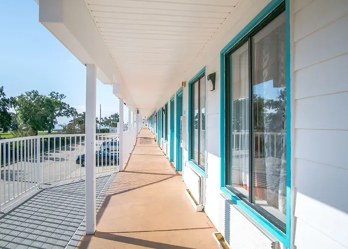 Motel: Jubilee Inn