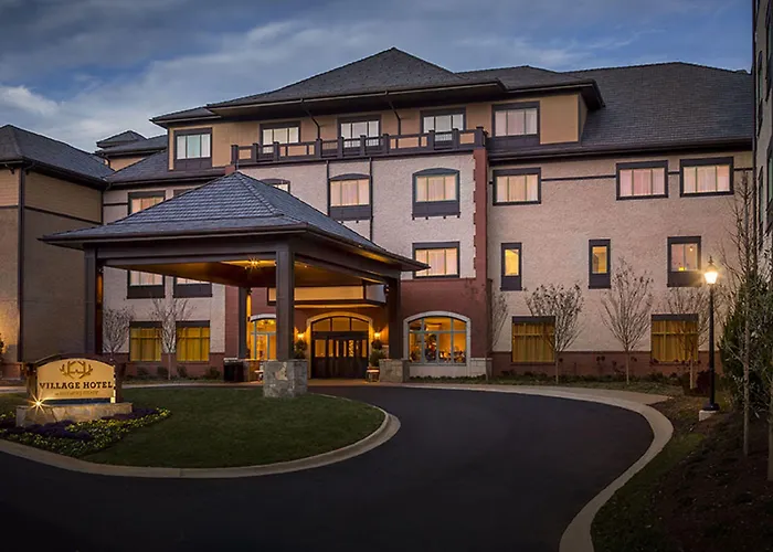 Pet Friendly hotel: Village Hotel On Biltmore Estate