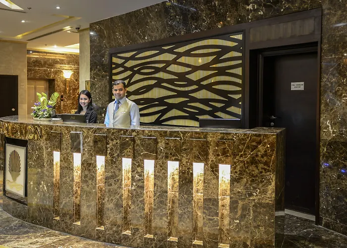 Hotel: Golden Ocean Hotel