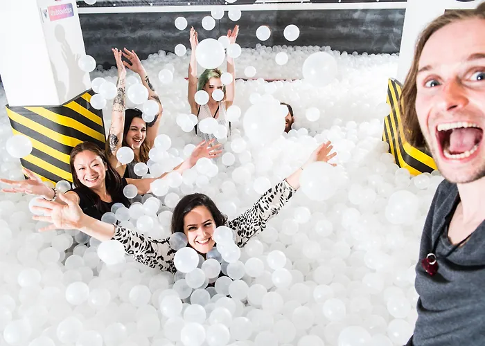 Herberge: Wot New Lisbon Social