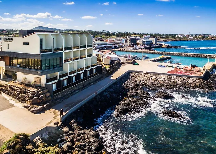 3 star hotels Sea Stay