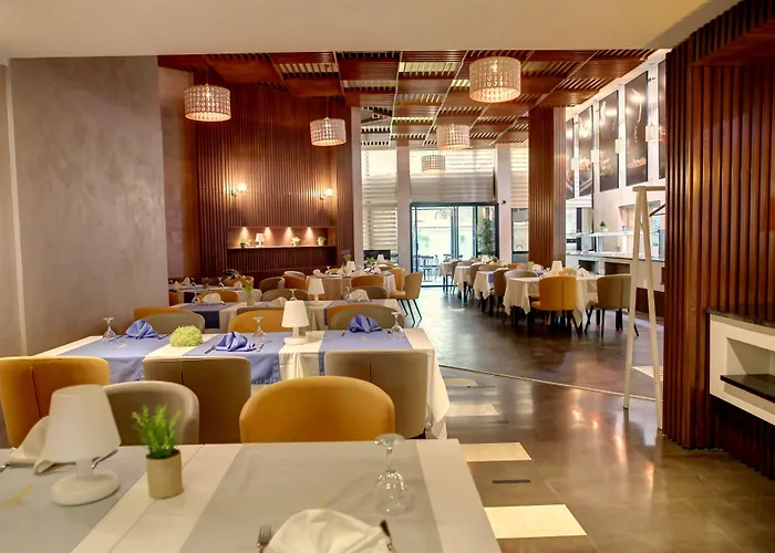 Hotel Lac Leman, LES BERGES DU LAC