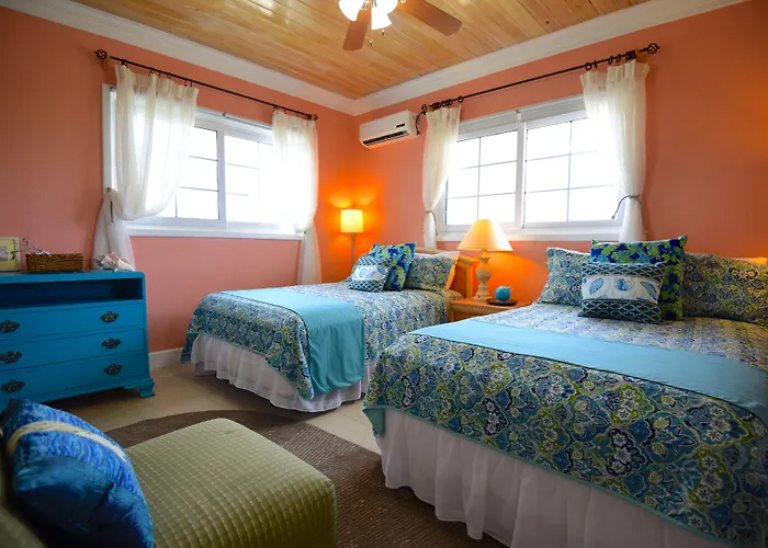Rollezz Villas Beach Resort