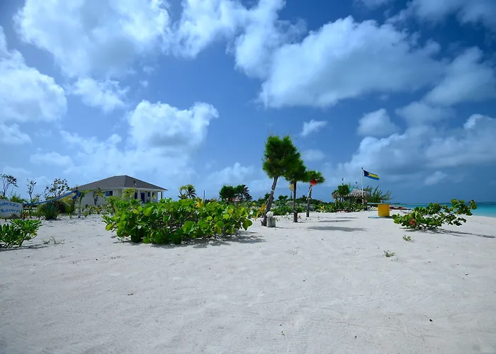 Rollezz Villas Beach Resort