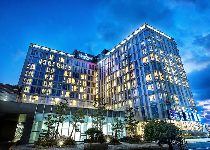 Hotel with pool: Hotel Regent Marine The Blue