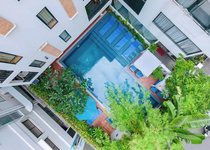 Home Chic Hotel