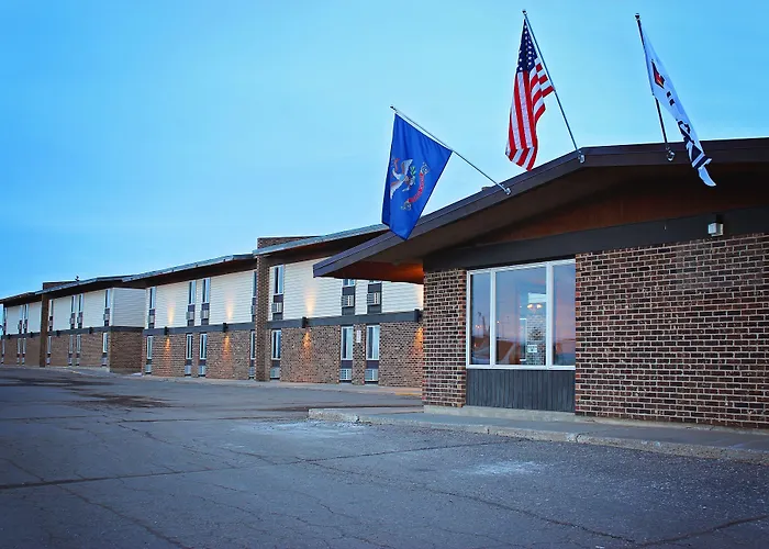 Cheap hotels Sunlac Inn Devils Lake
