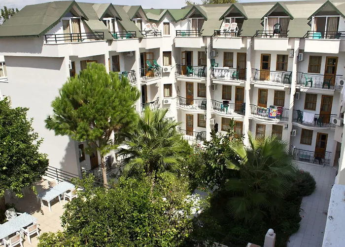 Ares Hotel