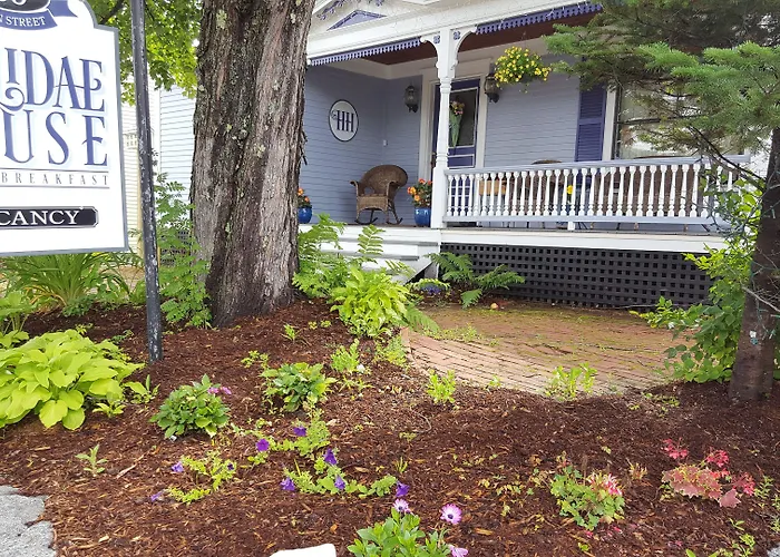 Holidae House Bed & Breakfast