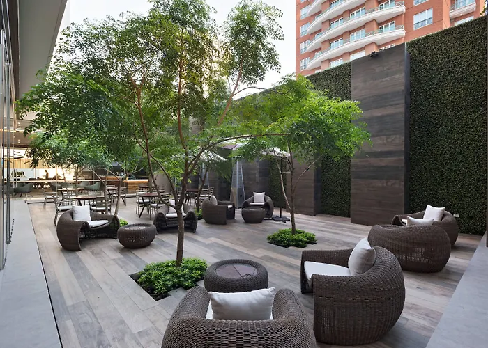 Hotel 5 Estrellas Courtyard By Marriott Guatemala City