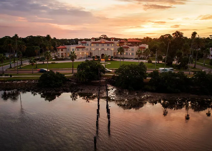 Fenway Hotel, Autograph Collection