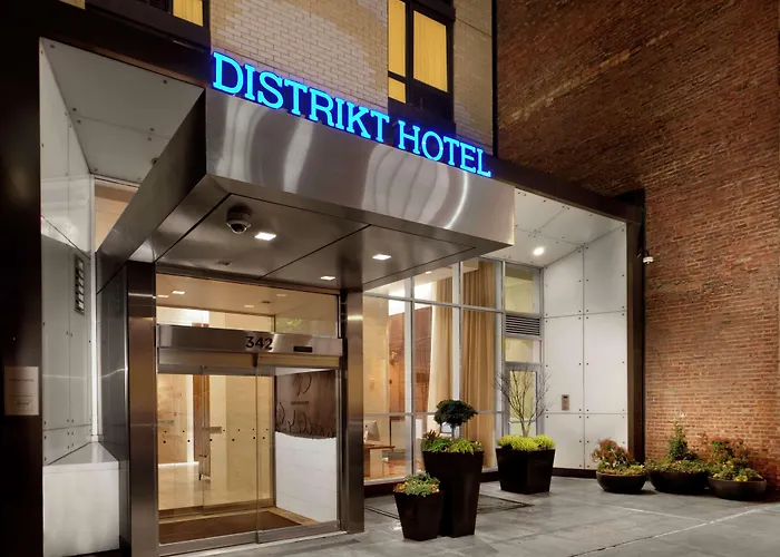 Distrikt City, Tapestry Collection By Hilton