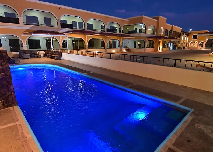 Luxury hotel only: Hotel San Ignacio Inn