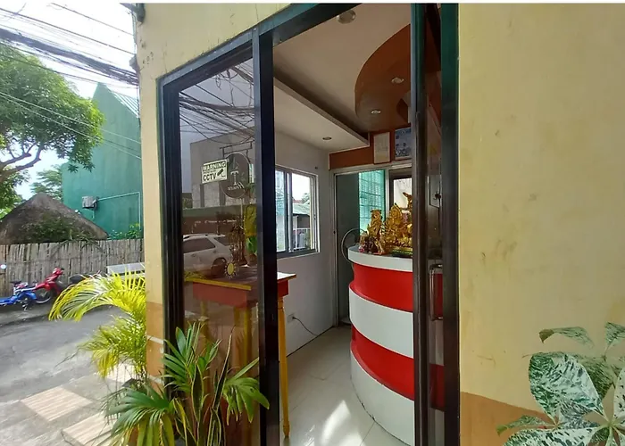 Hotel: Oyo 1048 Jomckayl Apartelle