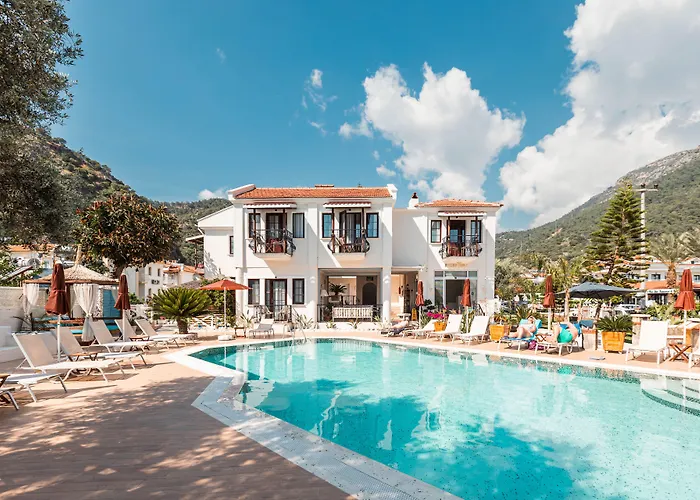 Hotels with pool Bronze