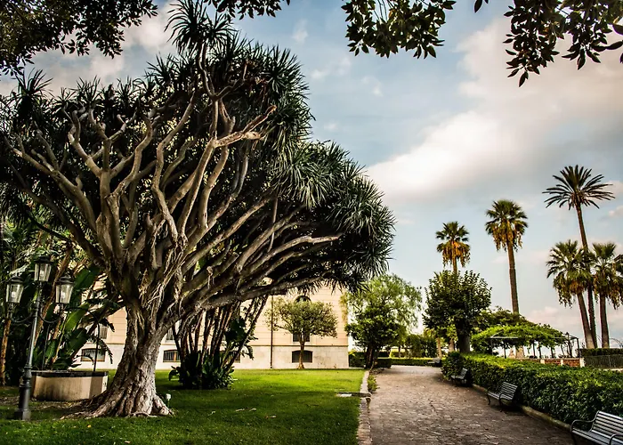 Hotel Jacuzzi: Villa Pulejo