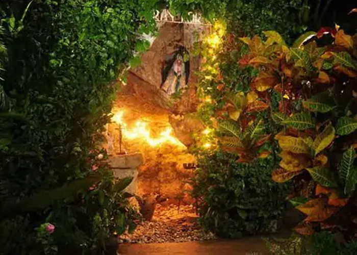 Hotel near College: Apartelle De Francesca