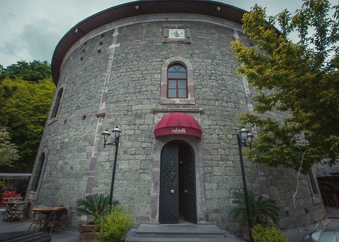 Cephanelik Hotel