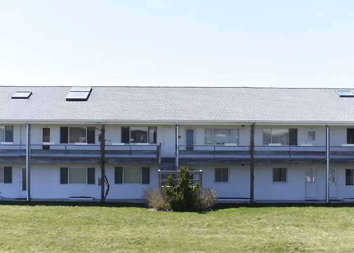 Beach hotel: The Ocean Dunes At Amagansett