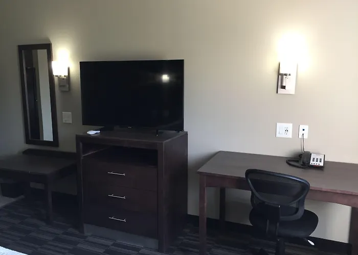 Cheap hotels Home Inn And Suites Memphis