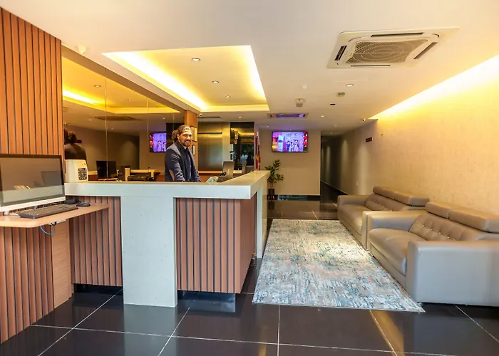 Central hotel: Alaxis Hotel