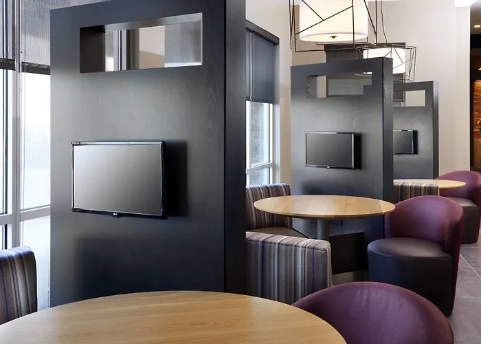 Courtyard By Marriott Houston Intercontinental Airport