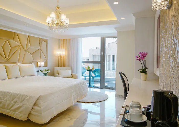 Qbic City Hotel