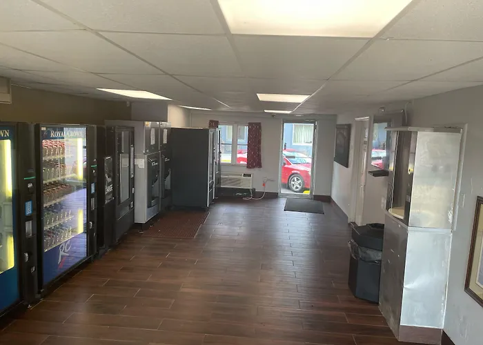 Motel: Budgetel Inn And Suites - Louisville