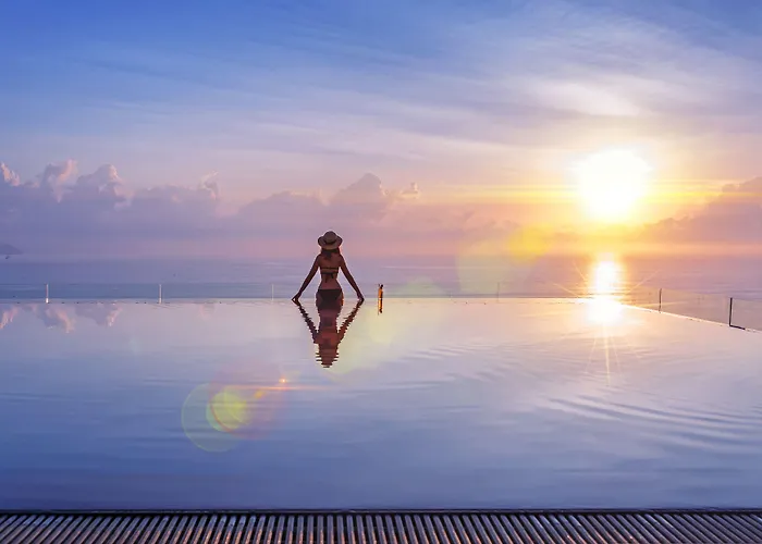 Balcona Hotel Da Nang