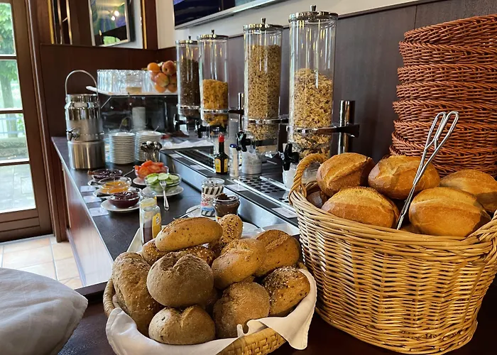 Hotel mit Tennis: Hotel garni Café im Hamm