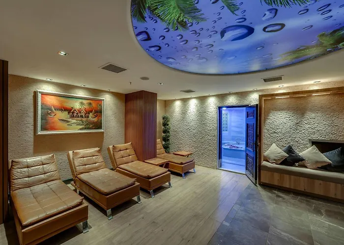 Ramada By Wyndham Old City