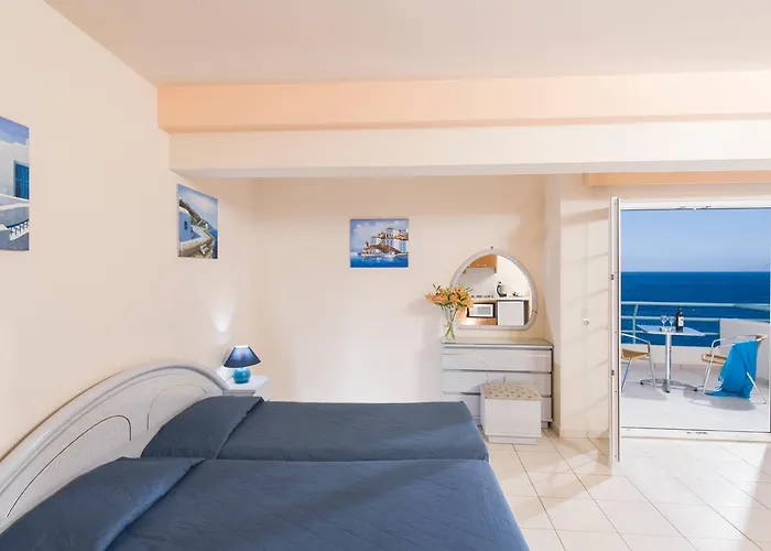 Cheap hotel: Creta Hotel