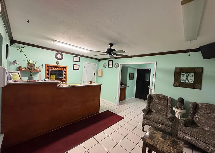 Motel: Claremore Motor Inn