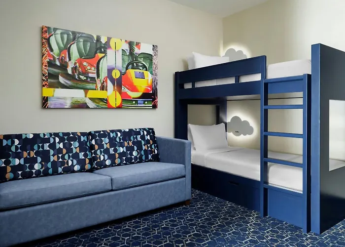 Hotel with Tennis: Springhill Suites By Marriott At Anaheim Resort Area/Convention Center