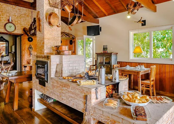 Alojamento com o café da manhã Apenas: Velinn Pousada Pedras E Sonhos