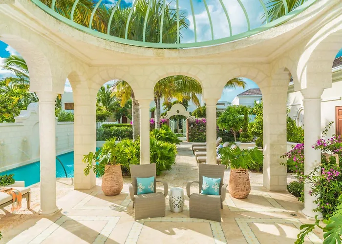 Hotels with pool Shore Club Turks & Caicos