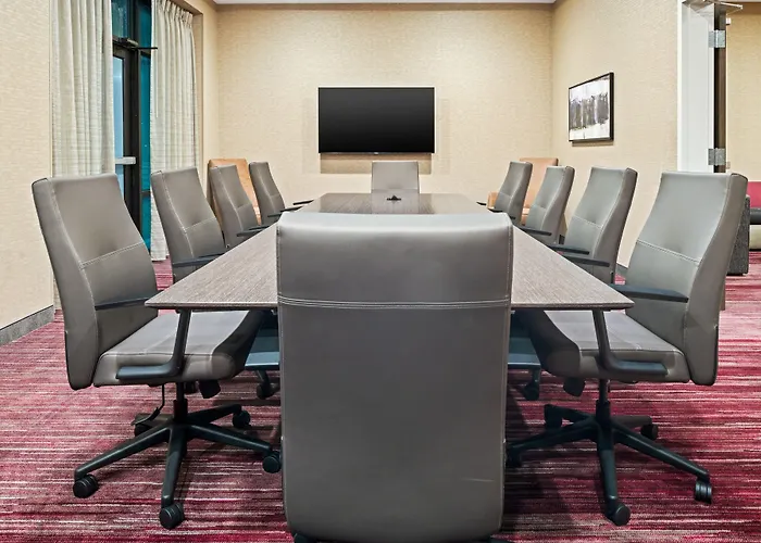 Courtyard By Marriott Houston Northeast