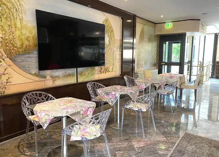 Family Hotel: Hotel Condor