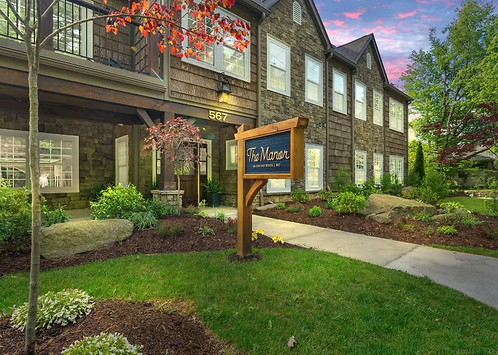 Hotel with view: The Blowing Rock Manor